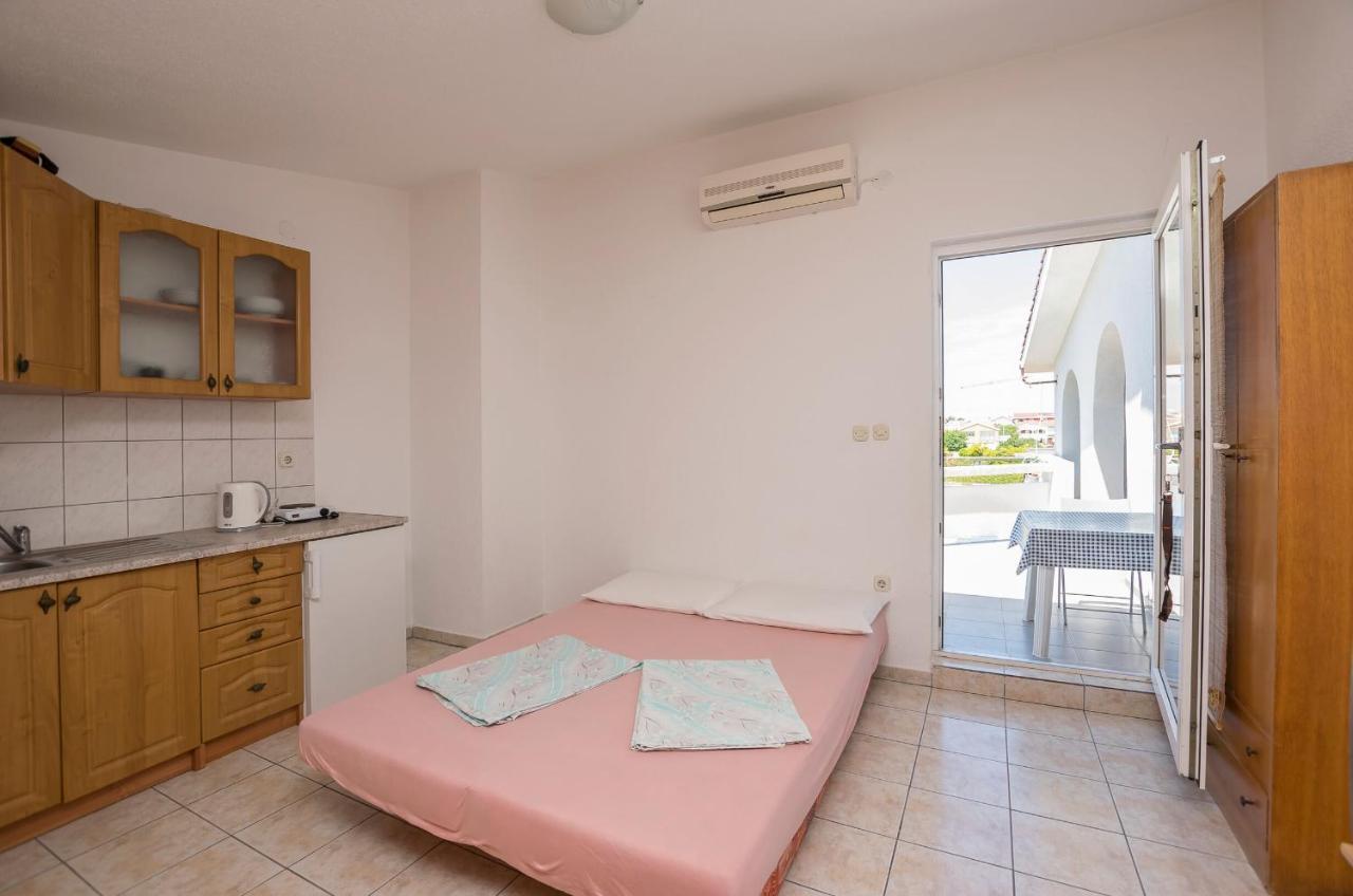 Apartments Ivan Vir Εξωτερικό φωτογραφία